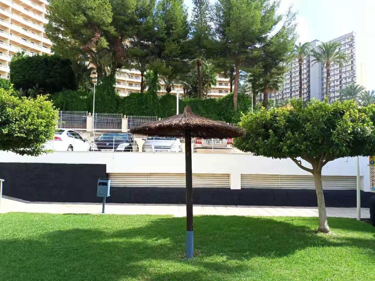 Holiday Apartment Torres Montecarlo Бенідорм Екстер'єр фото