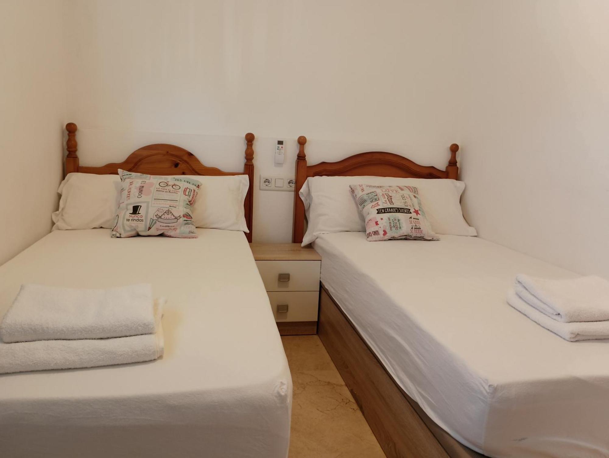 Holiday Apartment Torres Montecarlo Бенідорм Екстер'єр фото